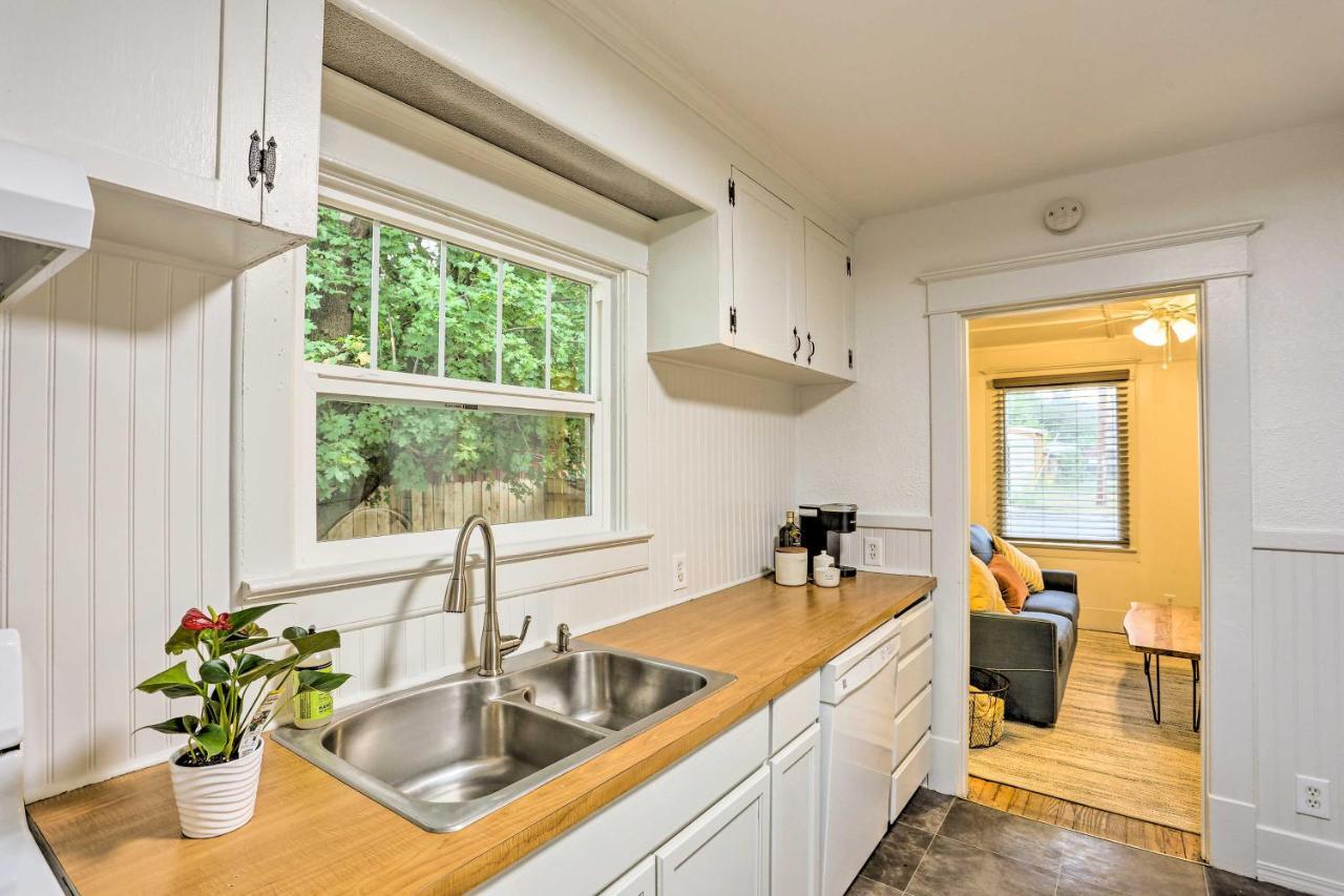 Pet-Friendly Baker City Escape With Private Yard! Luaran gambar